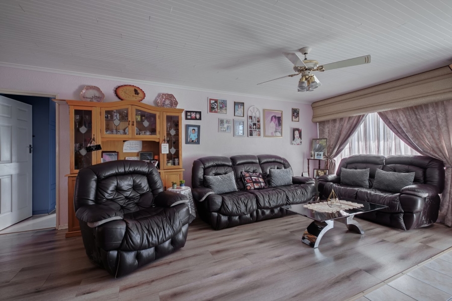 4 Bedroom Property for Sale in Palm Ridge Eastern Cape